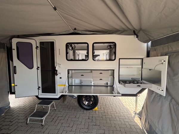 2023 Overlander Off-road Caravan