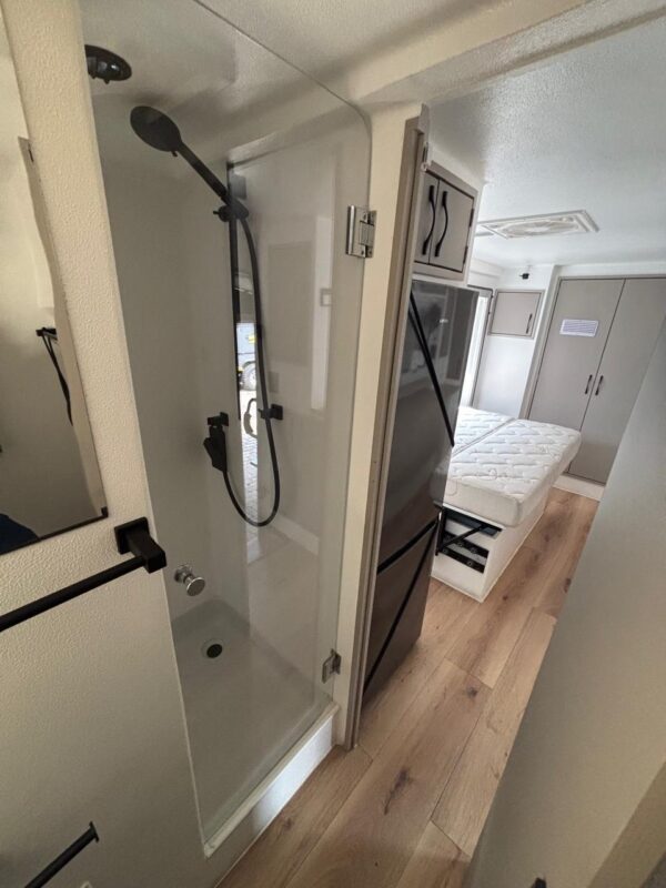 2023 Overlander Off-road Caravan