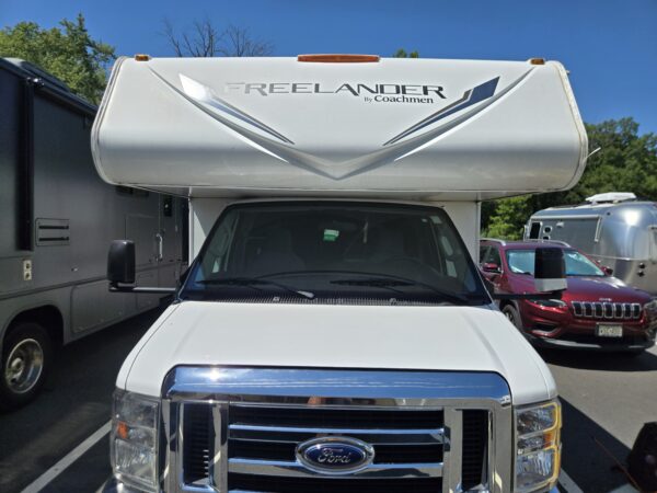 2022 Coachmen Class C RV Freelander