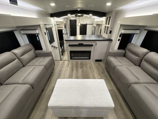2026 JAYCO NORTH POINT 382FLRB,