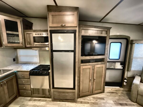 2018 KEYSTONE SPRINTER CAMPFIRE 26FWRL,