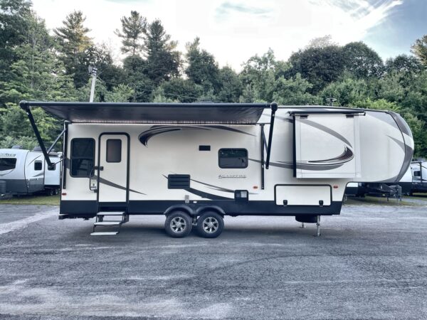 2018 KEYSTONE SPRINTER CAMPFIRE 26FWRL,
