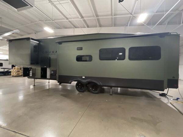 2025 KEYSTONE COUGAR HERO EDITION 320RDS,