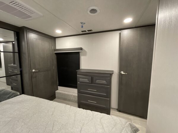 2025 KEYSTONE COUGAR HERO EDITION 320RDS,