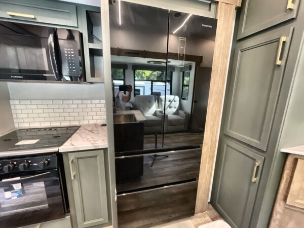 img_1594 2025 HEARTLAND EDDIE BAUER SIGNATURE 3600LF