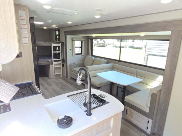 img_1635 2026 Coachmen Catalina Legacy Edition 273DBHCKLE