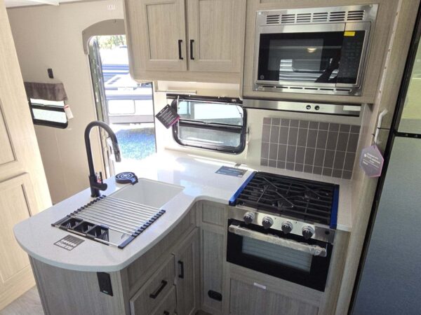 img_1645 2026 Coachmen Catalina Legacy Edition 273DBHCKLE