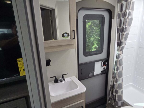 img_1648 2026 Coachmen Catalina Legacy Edition 273DBHCKLE