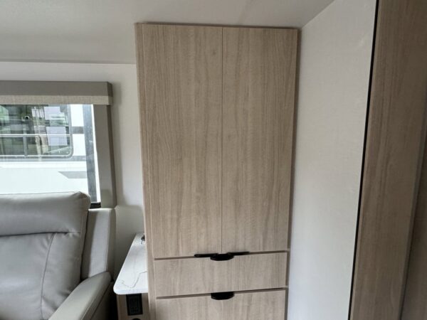 img_1667 2024 Winnebago Minnie 2529RG,