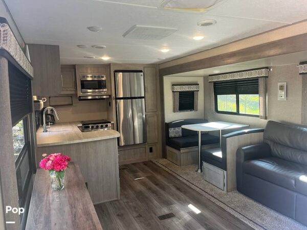 img_1757 2022 Coachmen Catalina 303RKDS,