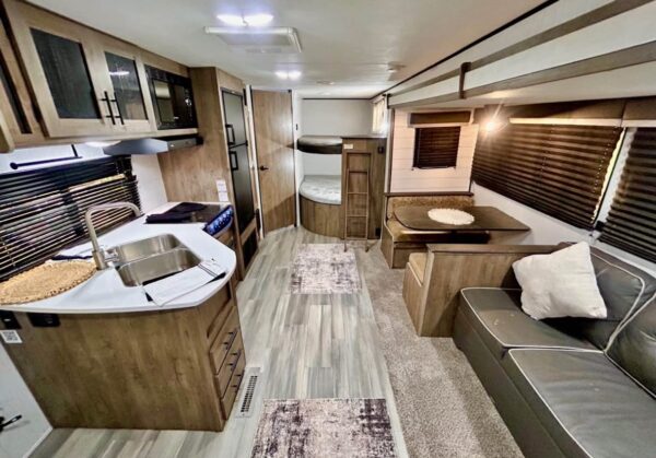 img_1807 2021 Heartland Pioneer