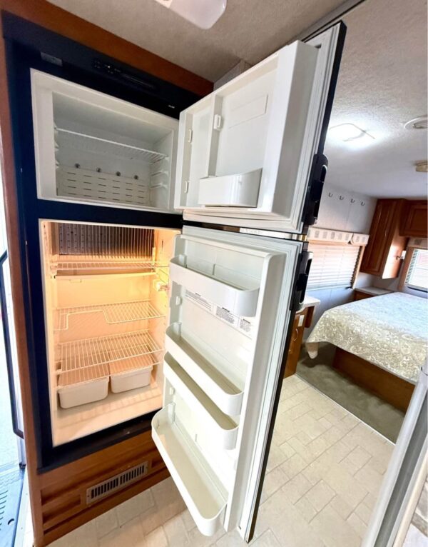 img_1823 2005 Ford JamboreeGt Fleetwood