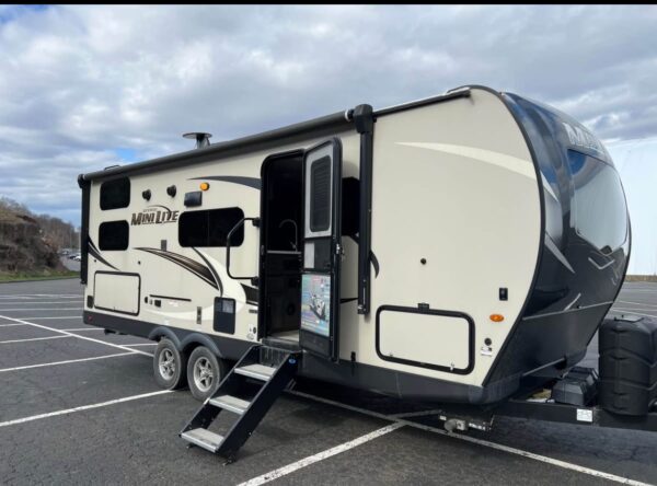 img_1896 2021 Forest River Rockwood mini light 2509