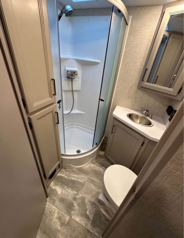 2023 Thor Motor Coach Quantum