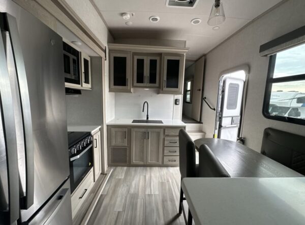 2022 Forest River   Flagstaff 529RLBS