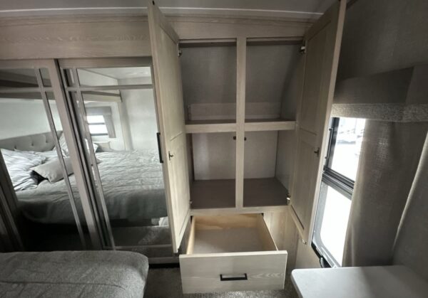 2022 Forest River   Flagstaff 529RLBS