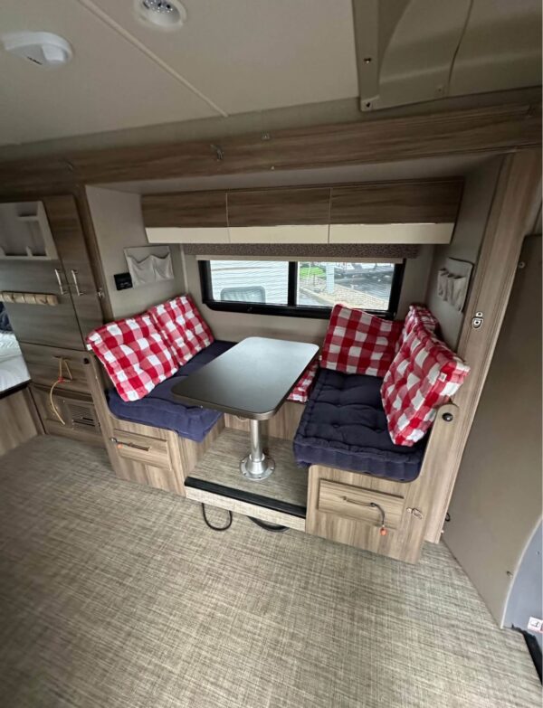 2018 Jayco Melbourne Prestige 24LP