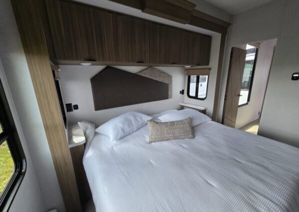 2026 Forest River salem villa 353 flfb