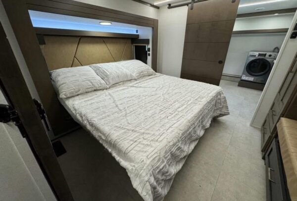 2025 Heartland Bighorn 391MFB - Fifth Wheel