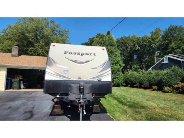 2018 Keystone Passport Ultra Lite Grand Touring 2400BH