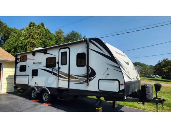 2018 Keystone Passport Ultra Lite Grand Touring 2400BH