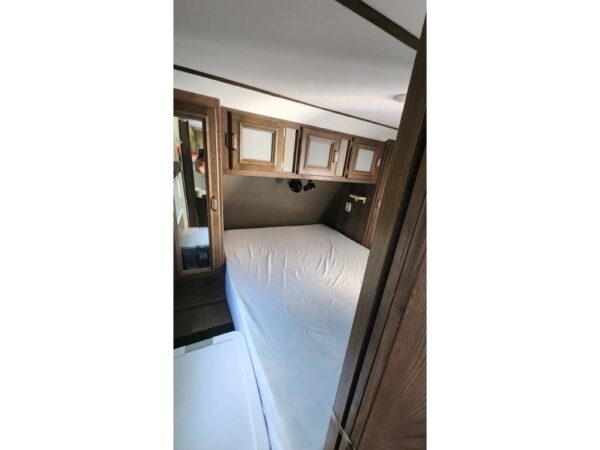 2018 Keystone Passport Ultra Lite Grand Touring 2400BH